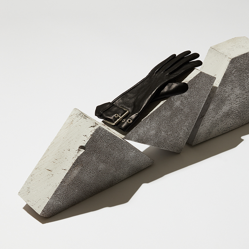 claudie-pierlot-gloves-stilllife-london-photographer